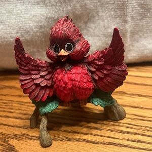 Sonshine Promises Cardinal, designed by artist Gretchen Clasby.